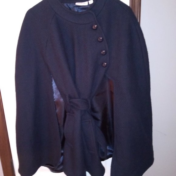 Joan Rivers coat size XL  Navy button Collar cape with tie belt.  XL - Picture 2 of 14
